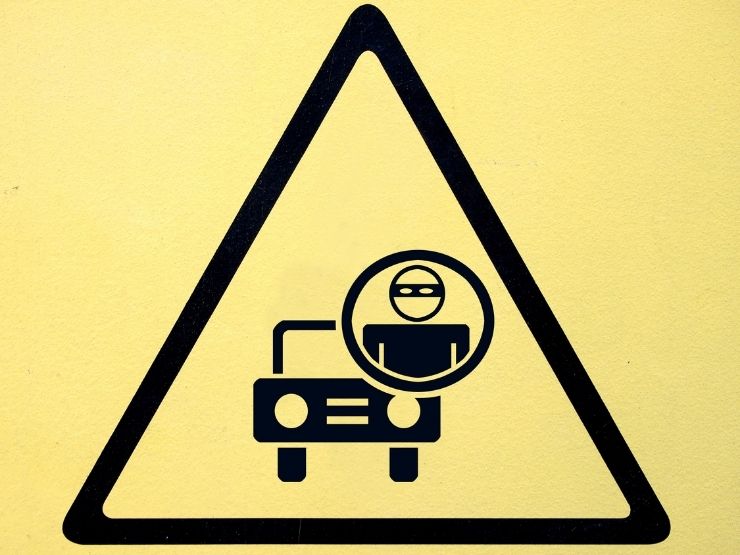 ladri auto