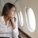 donna in aereo